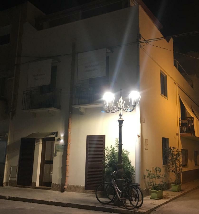 B&B Vivere Il Mare San Vito Lo Capo Exteriör bild
